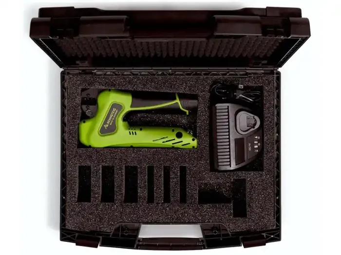 EPEW12 in case with charger for Austr.